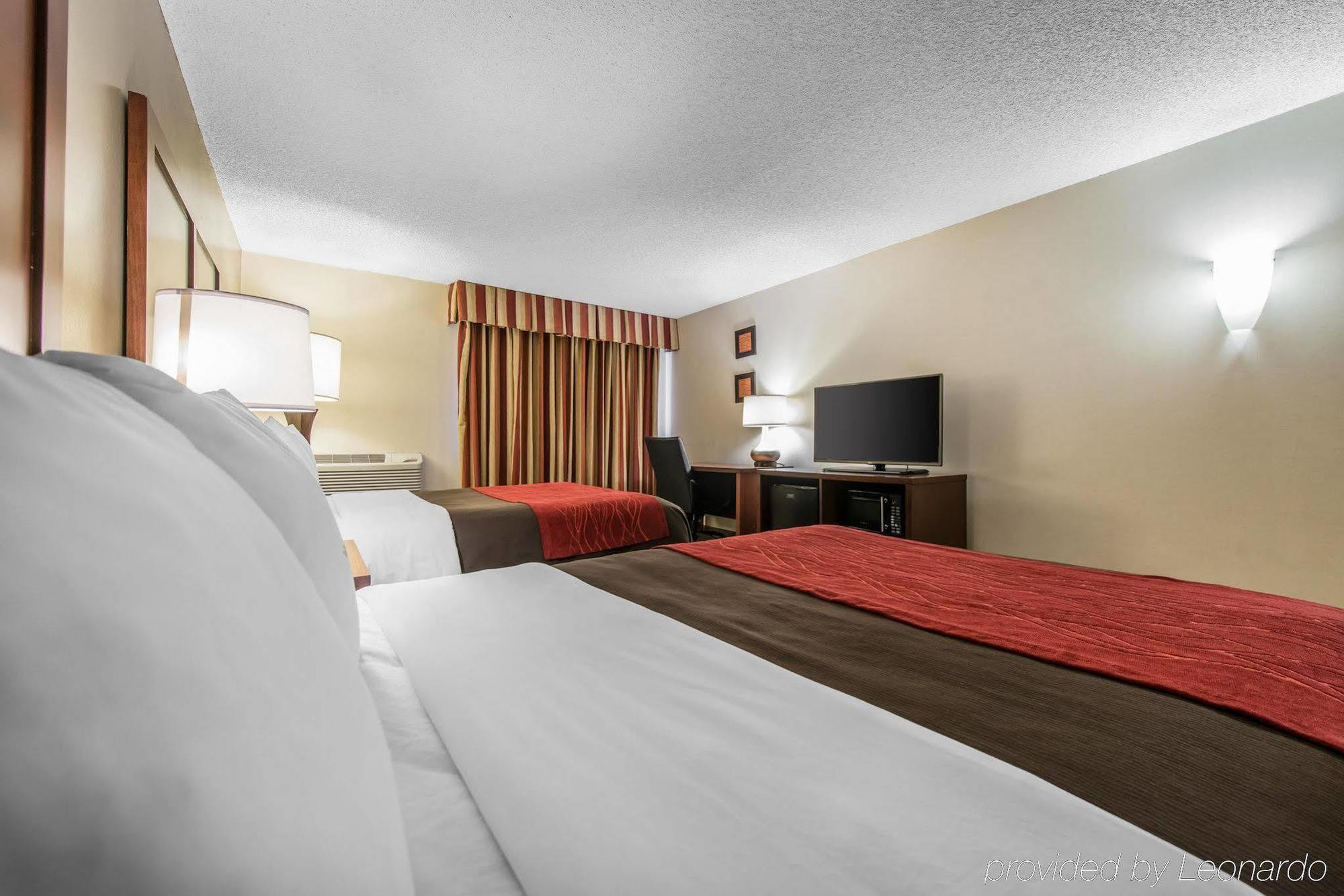 Comfort Inn & Suites Denver Northfield Exterior photo